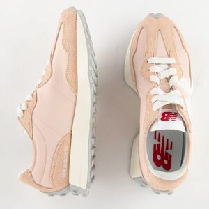 NEW BALANCE 327 NIB vintage Rose/petal Pink size 7